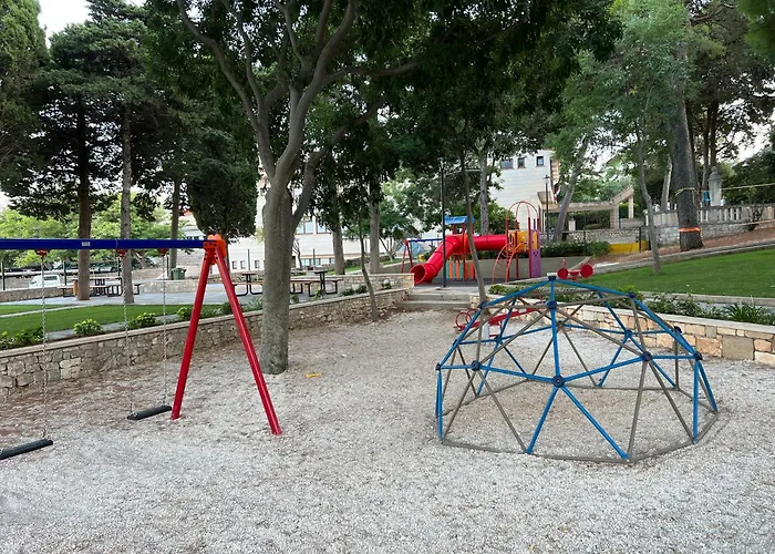 Rafa's House Selca (Brac)