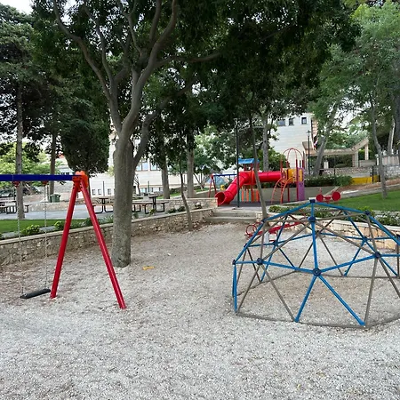 Rafa's House Selca (Brac)